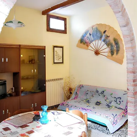 Charming In Massa Marittima, Shared Pool Apartman *